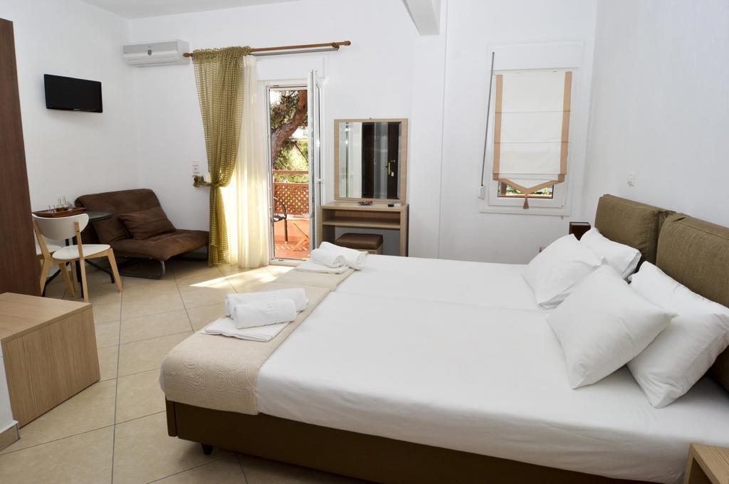 Inanthi Appartement Potos Kamer foto